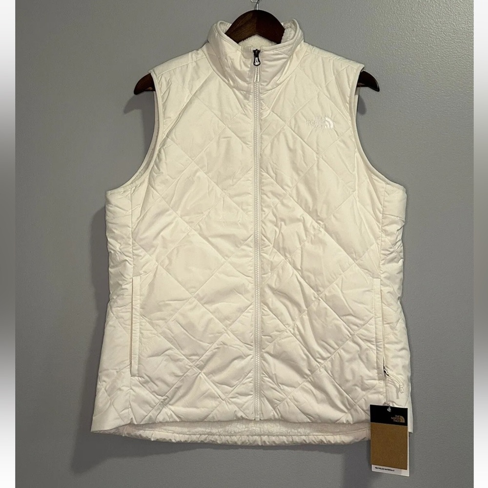 NWT North Face women’s vest size M and L